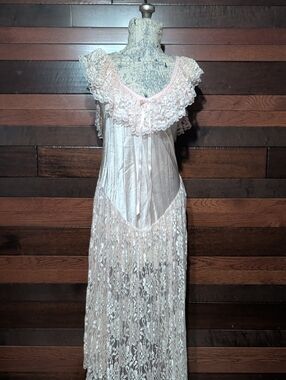 Vintage Nite Images Lace Trim Ivory Nightgown - Women Intimates & Sleepwear